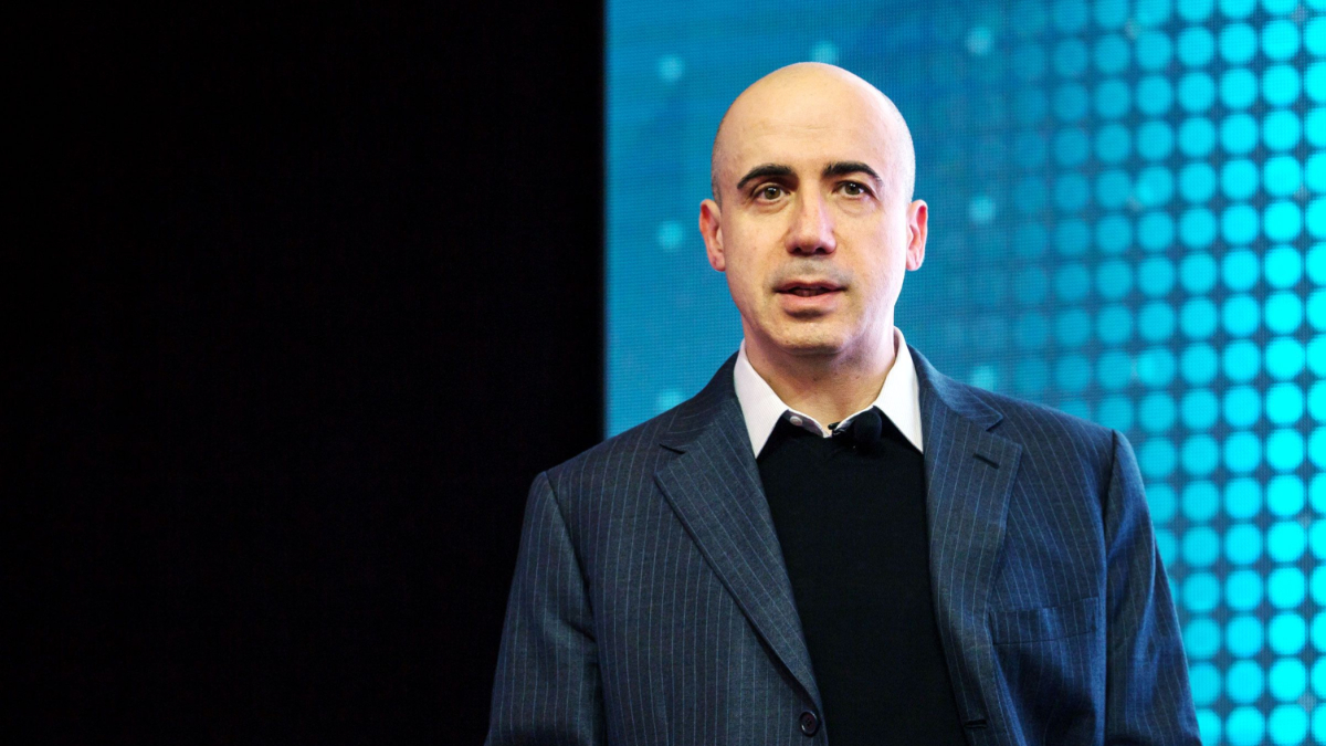 Yuri Milner,  Yuri Milner biography,  Yuri Milner achievements,  DST Global founder,  Breakthrough Prize,  tech investor,  global technology investments,  science philanthropy,  internet startups,  scientific innovation