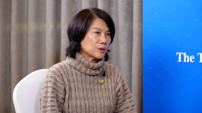 Dong Mingzhu,  Gree Electric,  Chinese business leader,  female entrepreneur China,  manufacturing innovation,  technology leadership,  Dong Mingzhu biography,  industrial development China,  global home appliances,  smart manufacturing