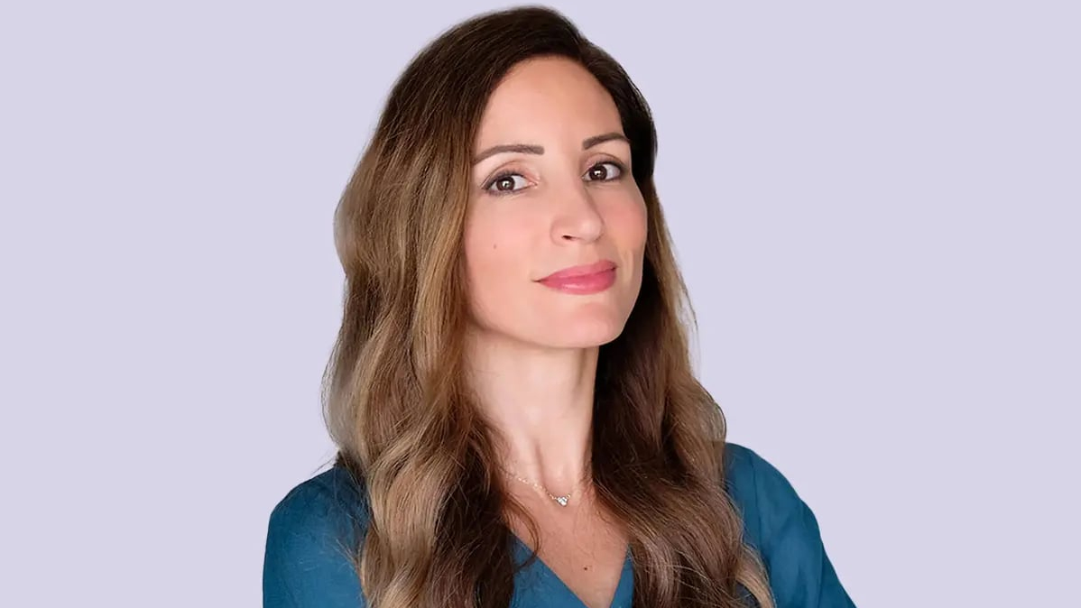 Nadine Mezher,  Sarwa co-founder,  fintech entrepreneur,  Middle East startups,  digital investment platform,  financial technology,  Nadine Mezher biography,  wealth management innovation,  fintech leadership,  investing solutions