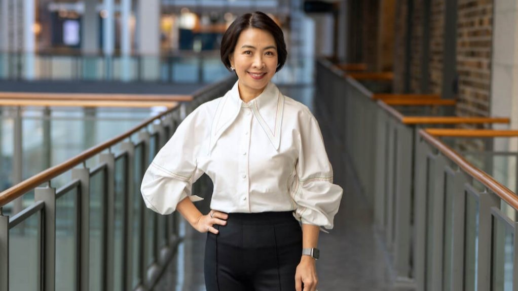 Eva Lau,  Two Small Fish Ventures,  Canadian investor,  tech entrepreneur,  venture capital,  startup ecosystem Canada,  Eva Lau biography,  women in tech,  early-stage investments,  innovation leadership