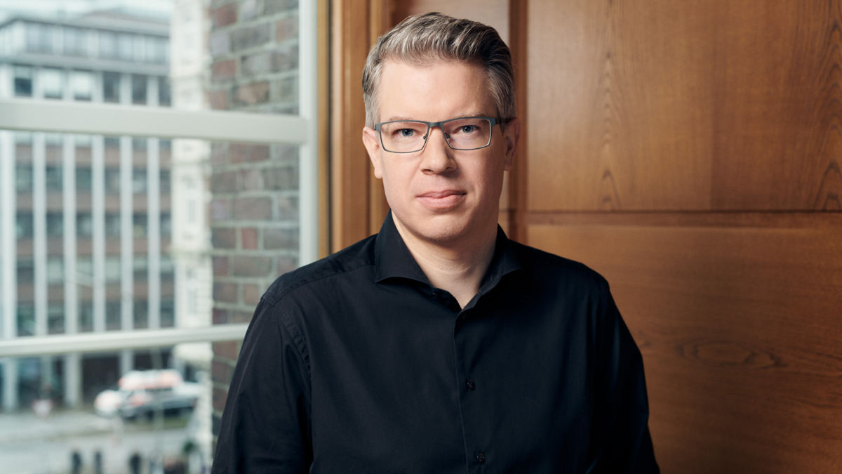 Frank Thelen,  tech investor,  German entrepreneur,  startup investor Europe,  AI investments,  fintech startups,  venture capital,  tech innovation,  Frank Thelen biography, Die Hohle der Lowen
