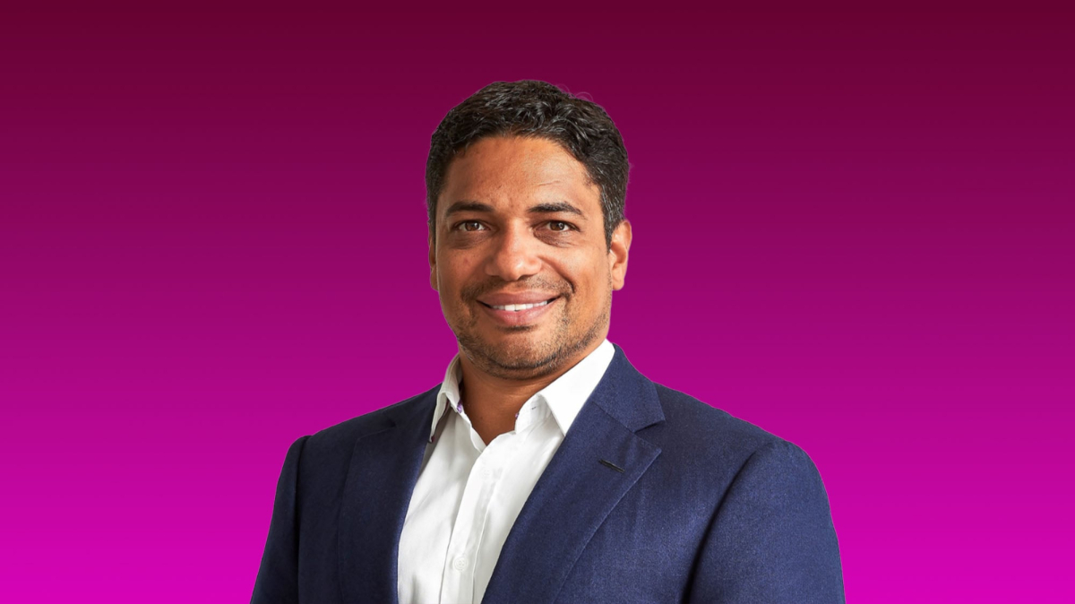 Piers Linney,  cloud computing entrepreneur,  Dragons' Den investor,  UK tech entrepreneur,  digital transformation,  cloud technology,  startup investor,  enterprise technology,  fintech innovation,  Piers Linney biography